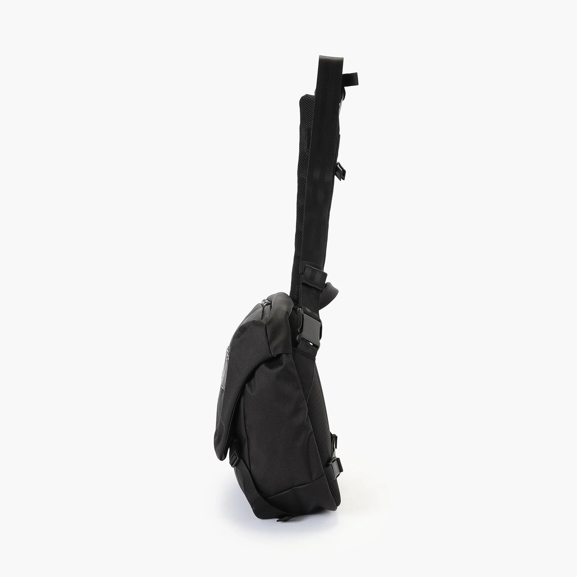 MFC MESSENGER M BRIEFING Messenger Bag Suburban.