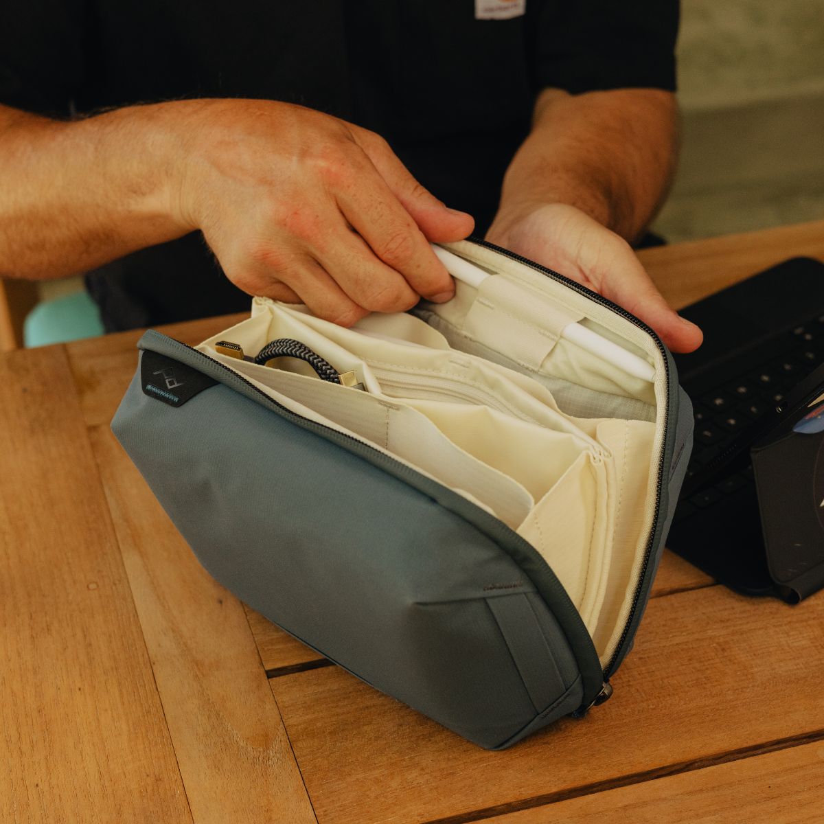 Tech Pouch