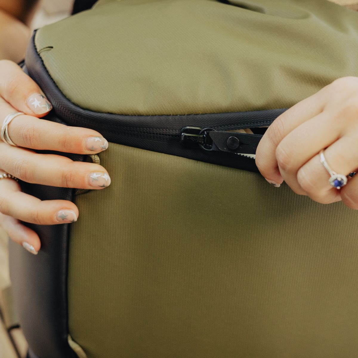 Everyday Backpack Zip v2