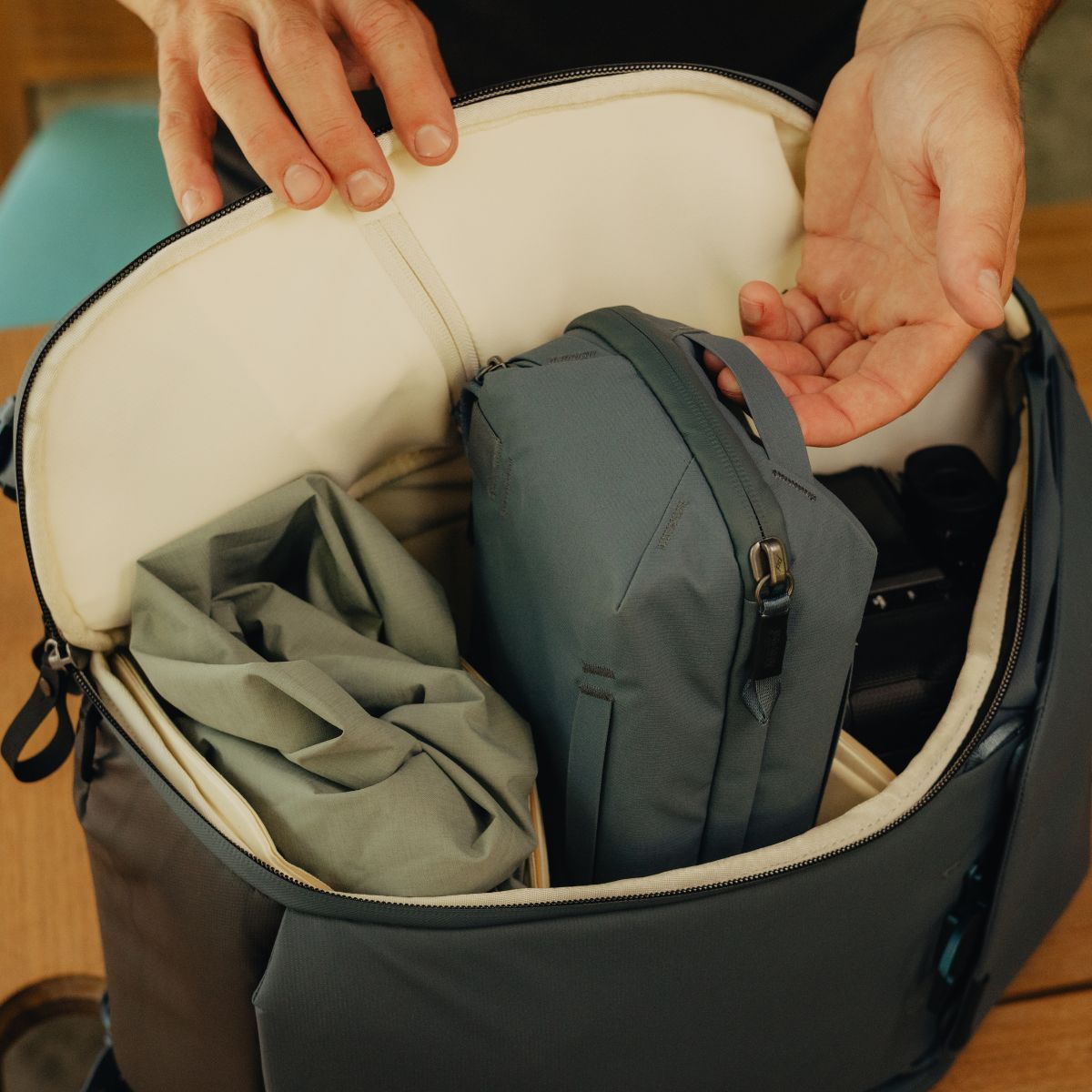 Tech Pouch
