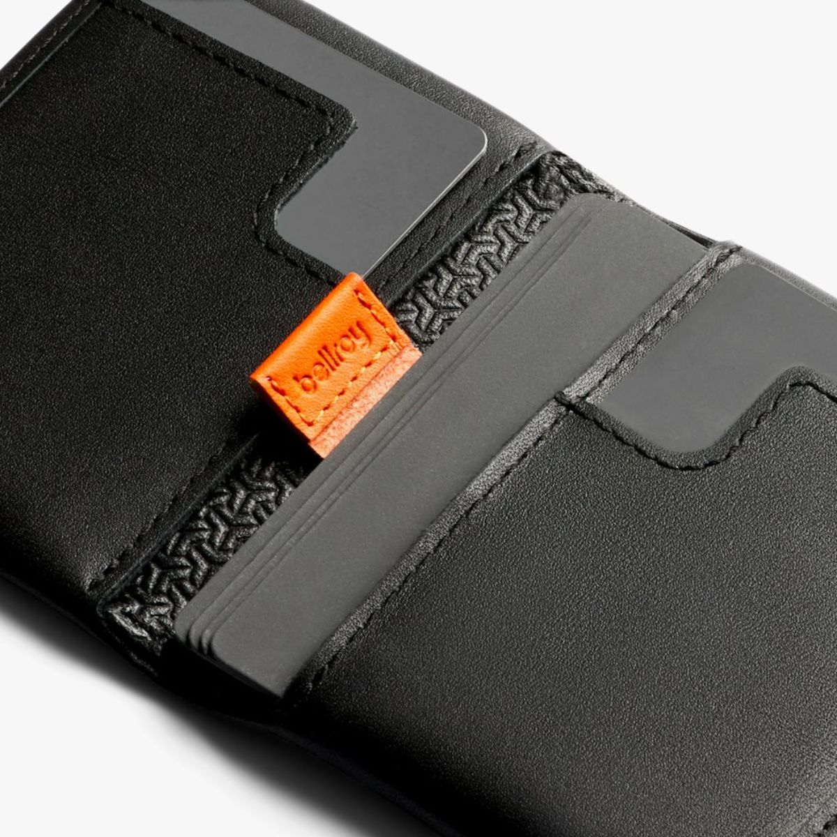 Slim Sleeve - Carryology Essential Edition