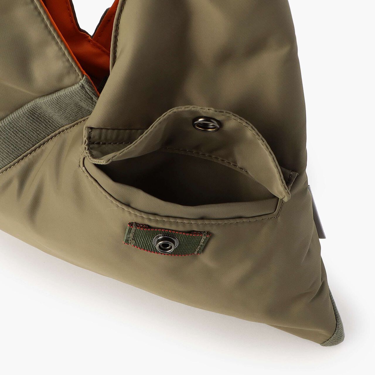 TILT TRIANGLE TOTE S ( MADE IN JAPAN 🇯🇵 )