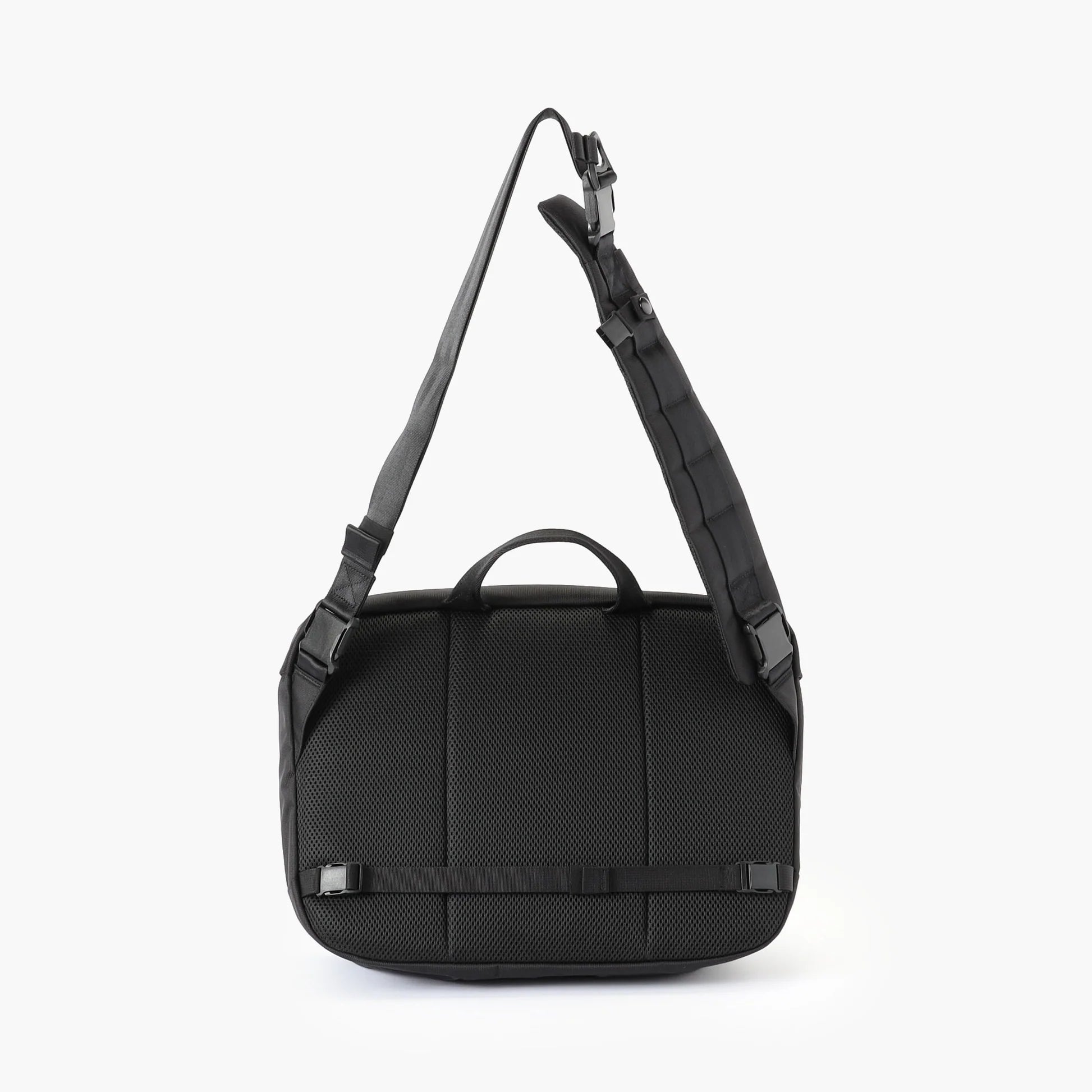 MFC MESSENGER M BRIEFING Messenger Bag Suburban.